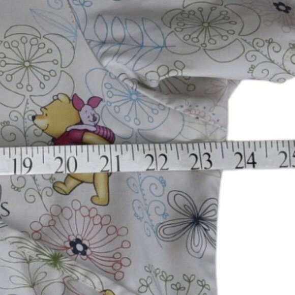 Disney Scrub Top Winnie the Pooh  Bear Piglet Medical Cream Size XL - Picture 11 of 14